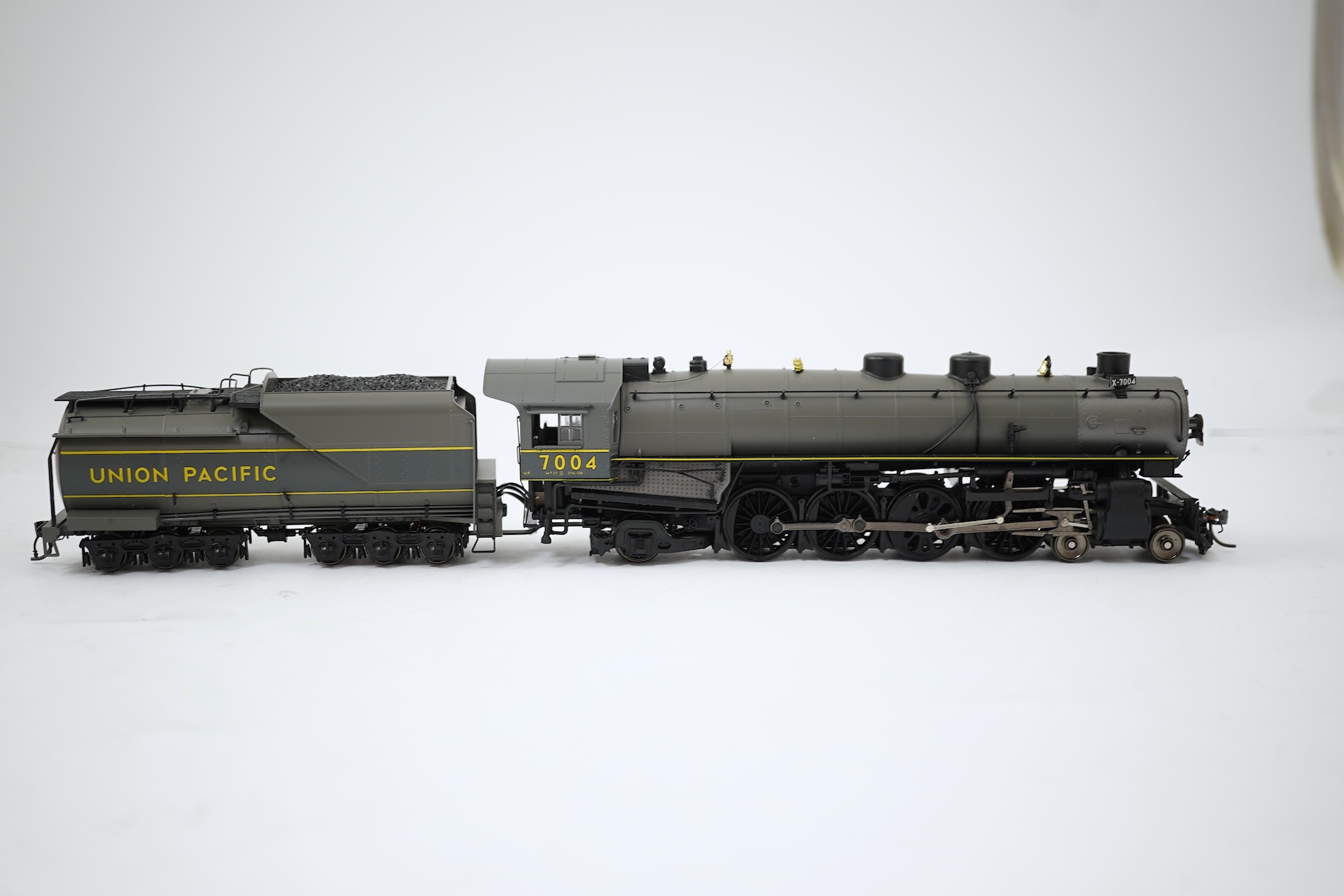 A boxed HO gauge Broadway Limited Paragon Series (039) model of Union Pacific MT-73, 7004, 4-8-2 locomotive with bogie tender, powered for two rail operation.